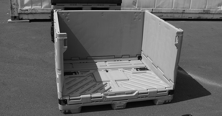 Collapsible Pallet Bin Storage System