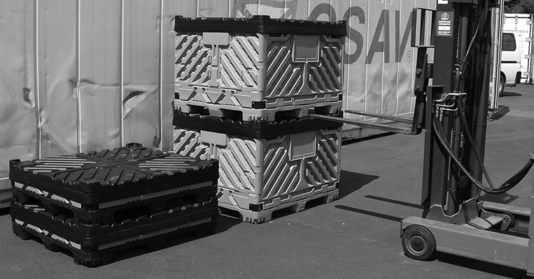 Collapsible Pallet Bin Stacking System